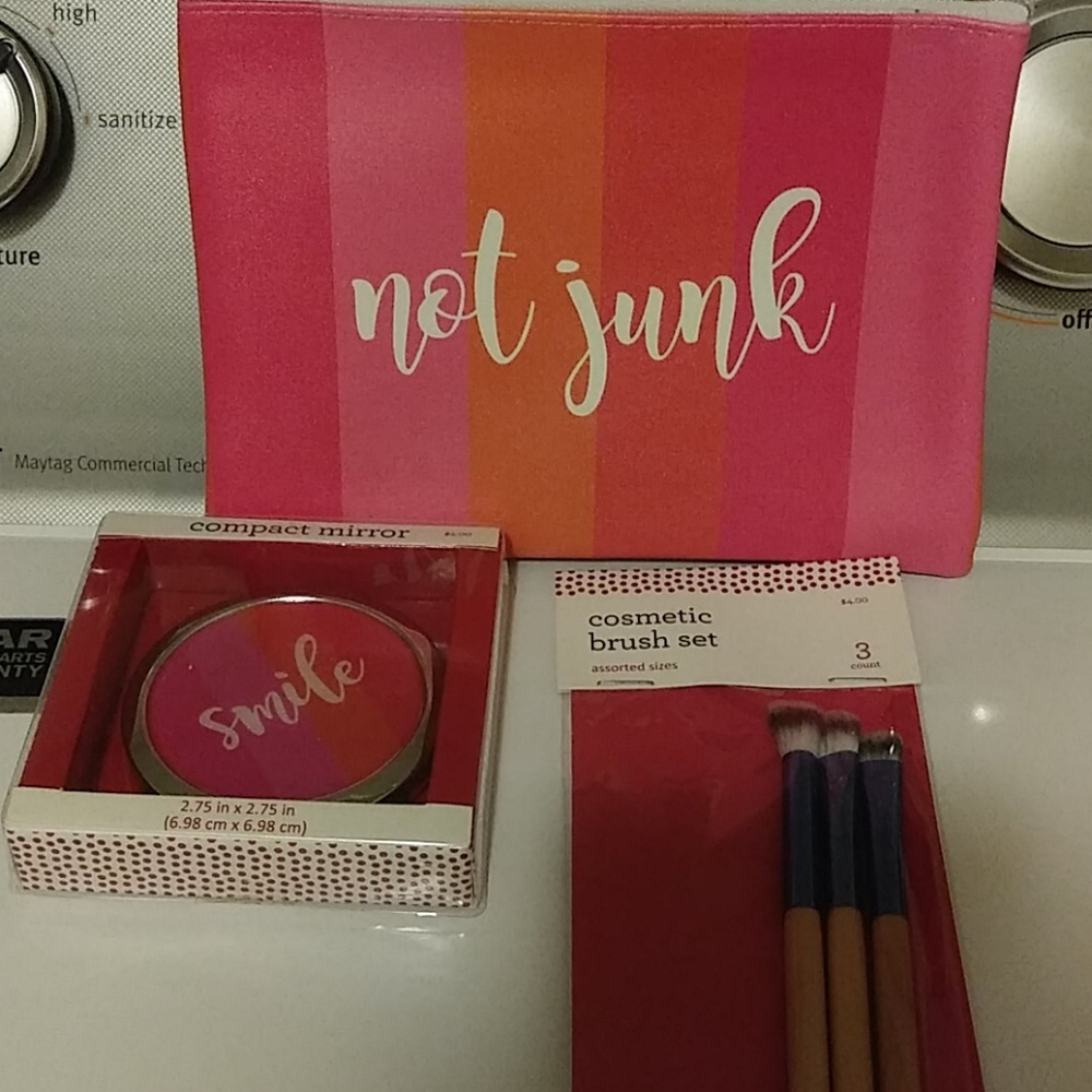 Goody to keep your makeup safe